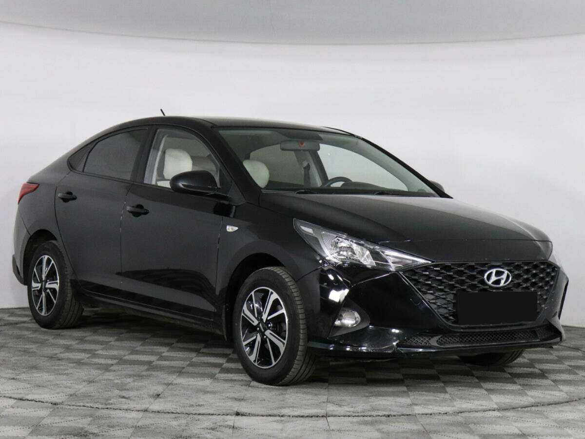 Hyundai Solaris с пробегом — 2022 год. Фото: #2