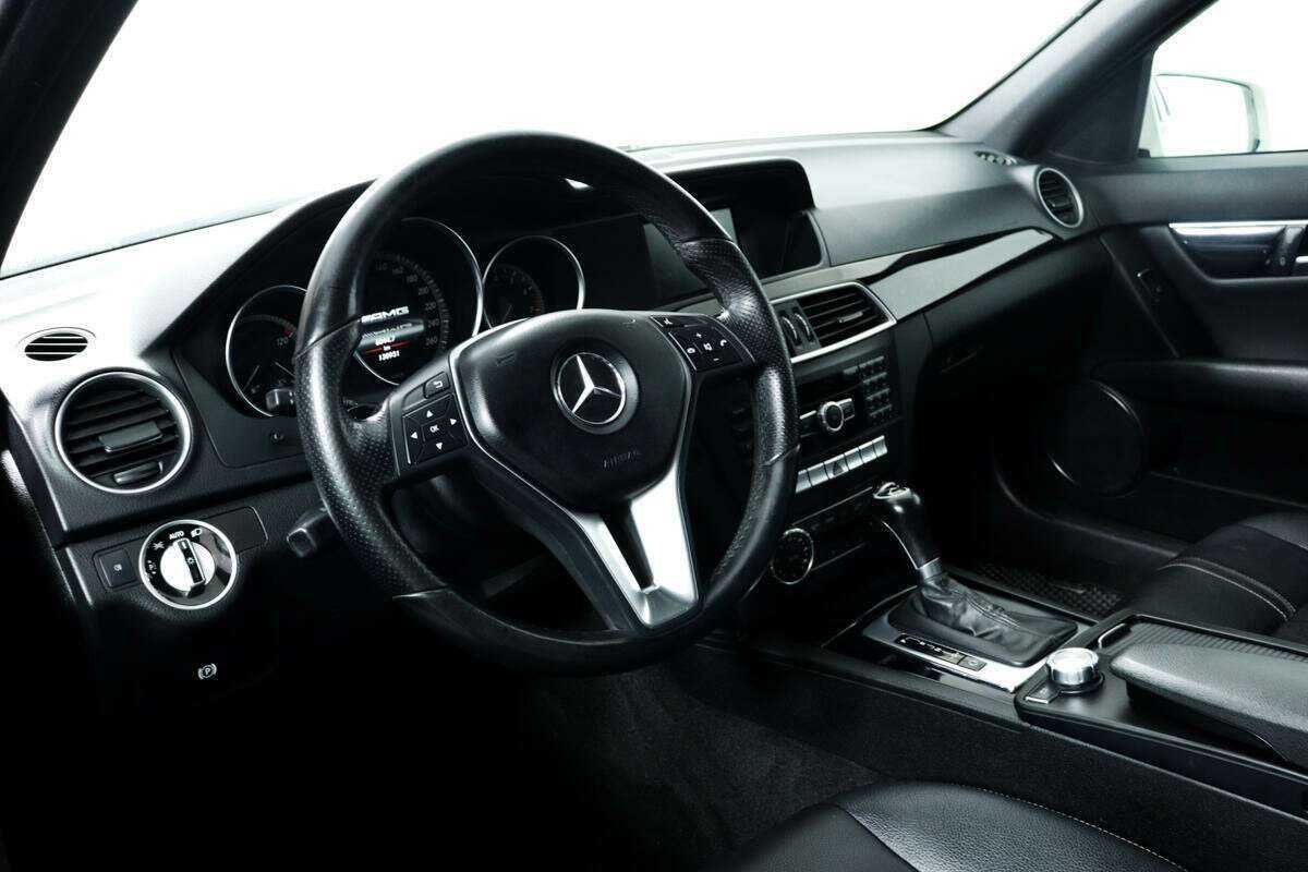 Mercedes-Benz C-Класс с пробегом — 2011 год. Фото: #12