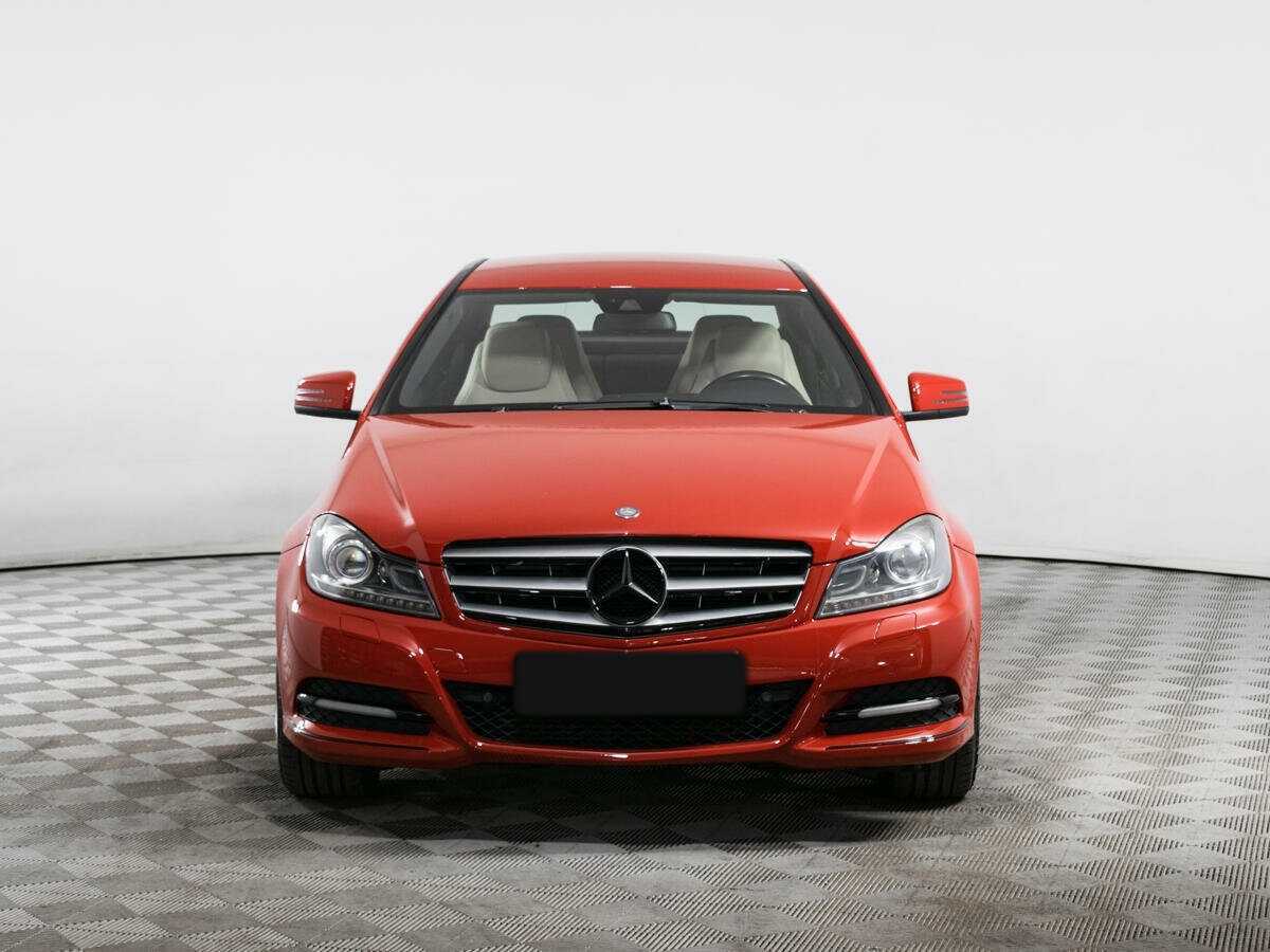 Mercedes-Benz C-Класс с пробегом — 2012 год. Фото: #1