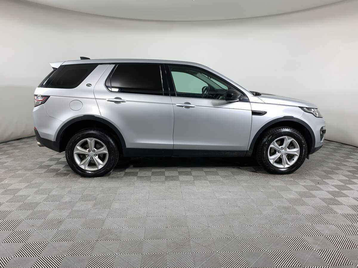 Land Rover Discovery Sport с пробегом — 2018 год. Фото: #3