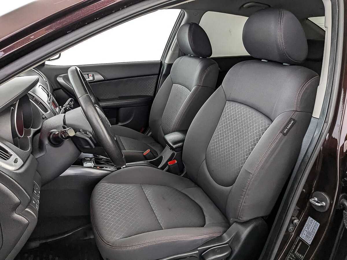 Kia Cerato с пробегом — 2011 год. Фото: #19