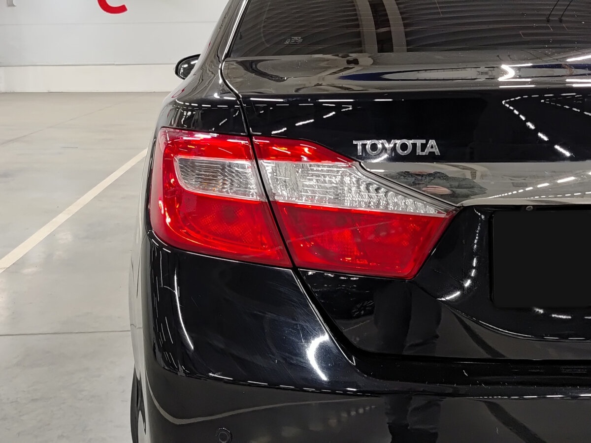 Toyota Camry с пробегом — 2014 год. Фото: #8