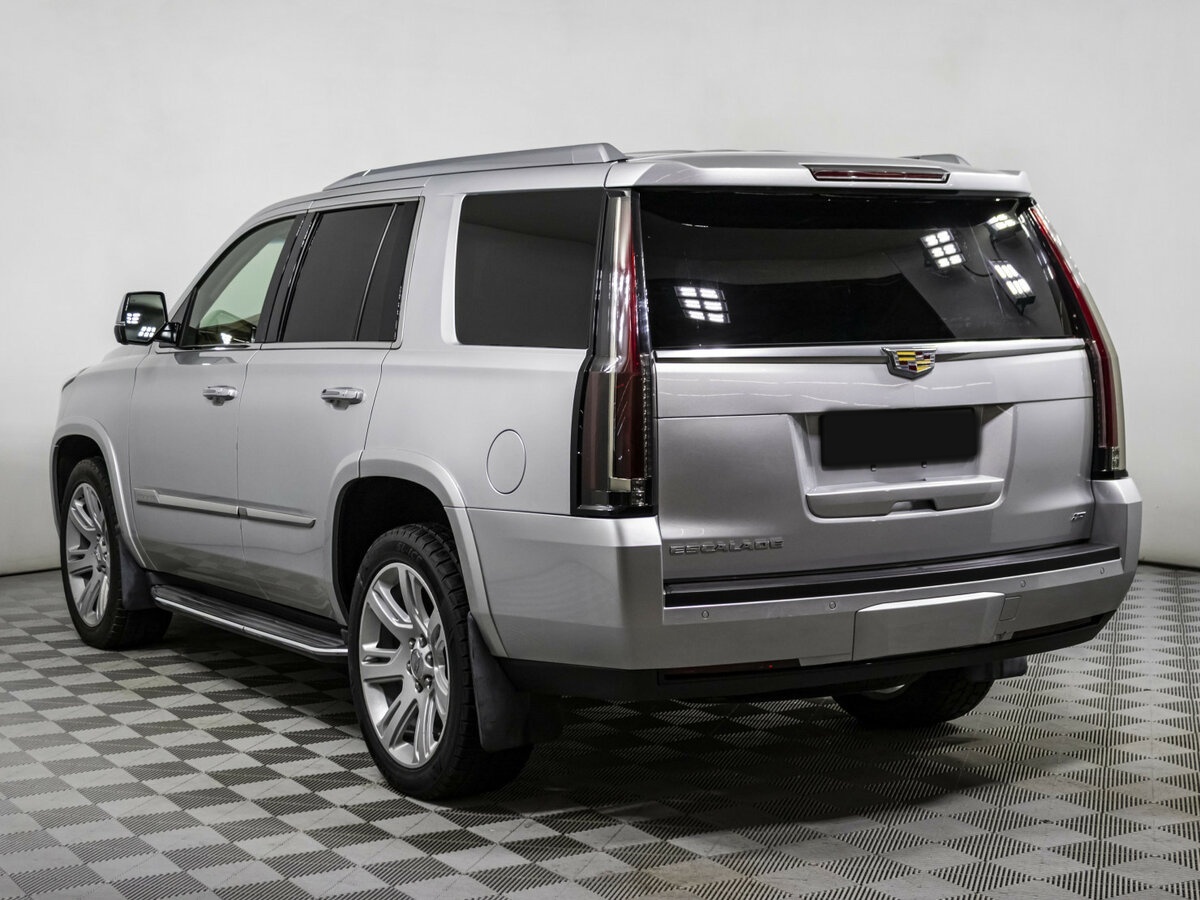 Cadillac Escalade с пробегом — 2015 год. Фото: #6