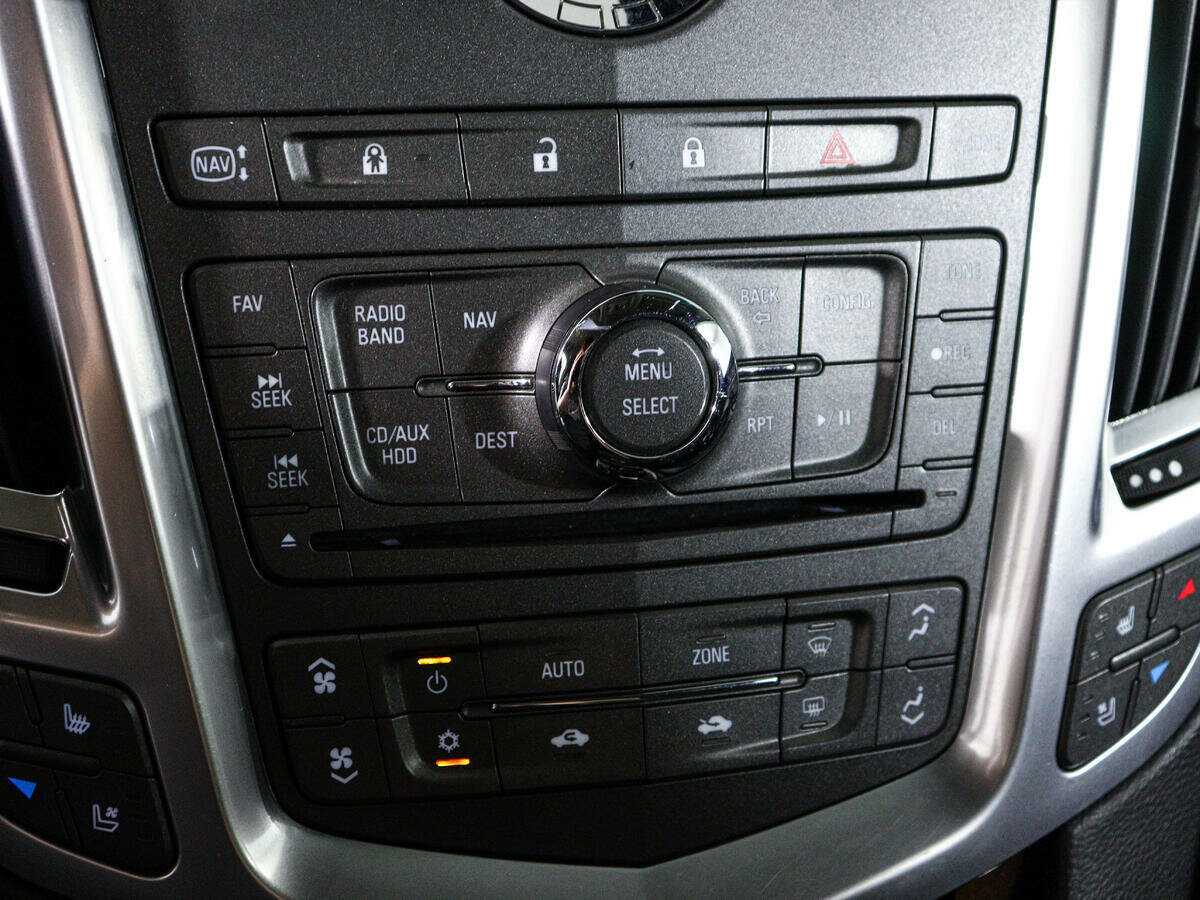 Cadillac SRX с пробегом — 2011 год. Фото: #21