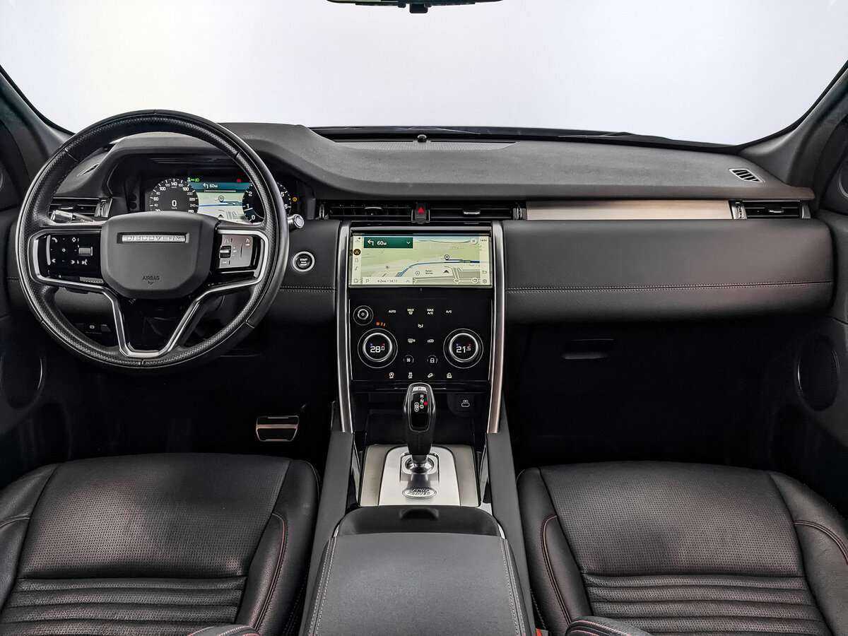 Land Rover Discovery Sport с пробегом — 2021 год. Фото: #13