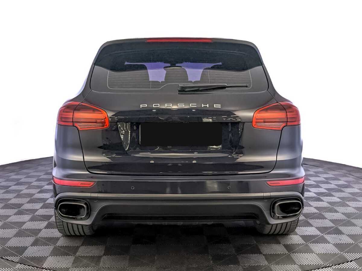 Porsche Cayenne с пробегом — 2015 год. Фото: #5