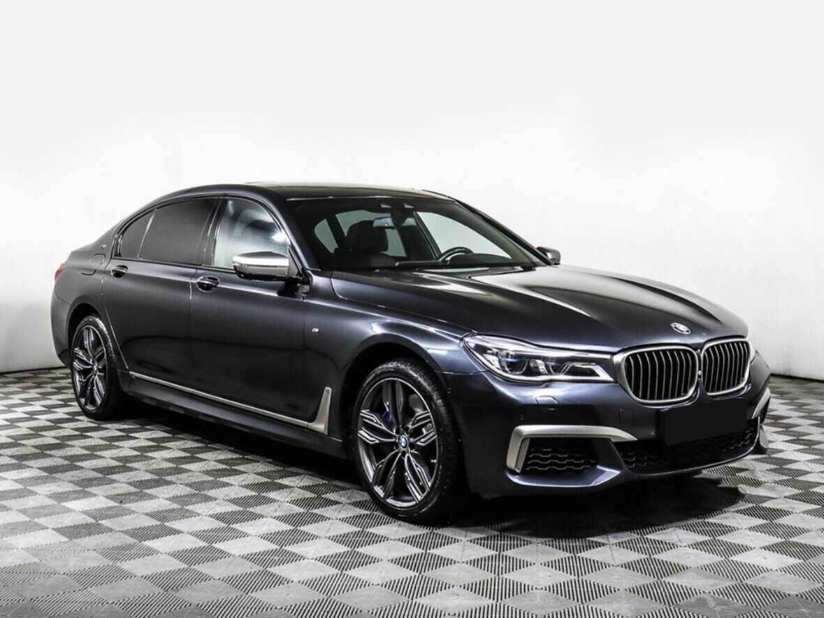 BMW 7 серии с пробегом — 2017 год. Фото: #1