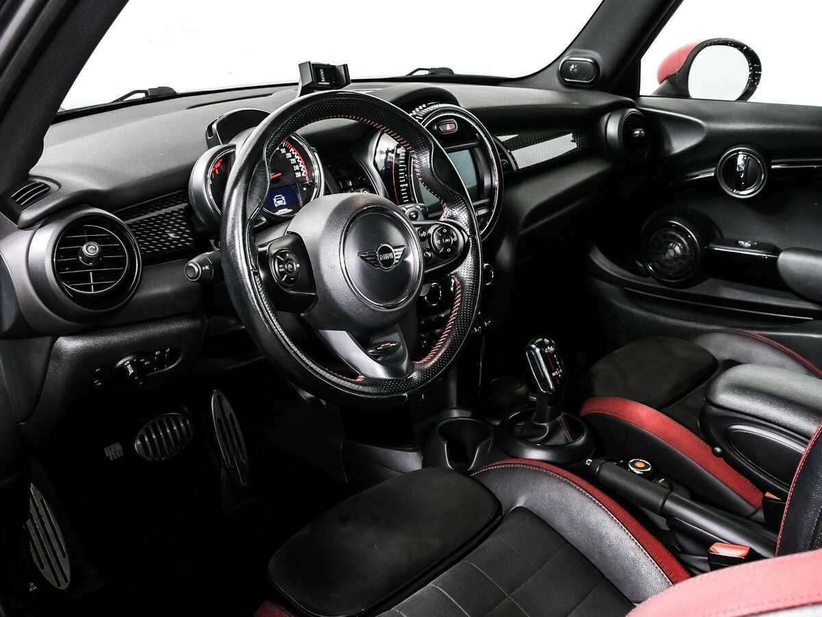 Mini Hatch с пробегом — 2018 год. Фото: #12