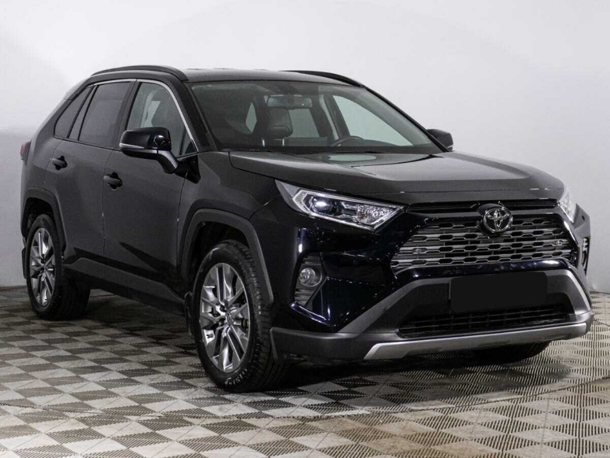 Toyota RAV4 с пробегом — 2022 год. Фото: #2