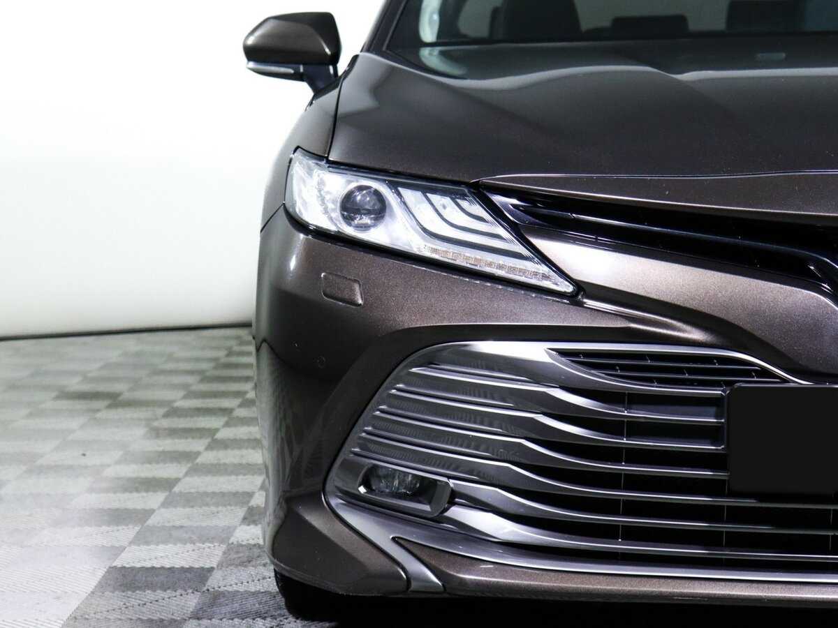 Toyota Camry с пробегом — 2018 год. Фото: #14