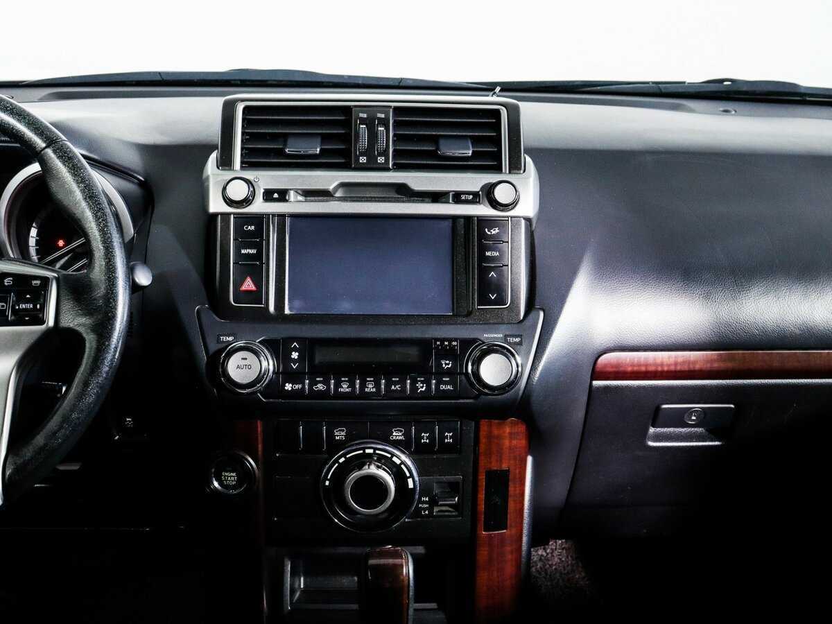 Toyota Land Cruiser Prado с пробегом — 2013 год. Фото: #12