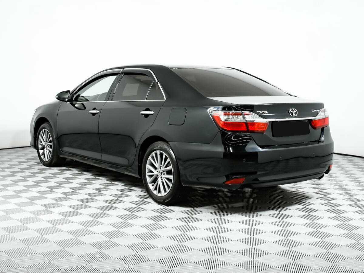 Toyota Camry с пробегом — 2016 год. Фото: #5