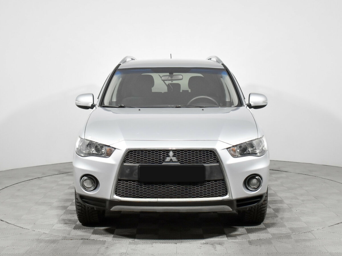 Mitsubishi Outlander с пробегом — 2010 год. Фото: #1