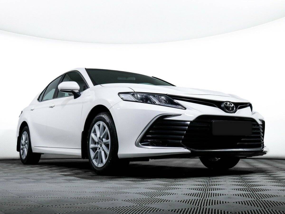 Toyota Camry с пробегом — 2021 год. Фото: #18