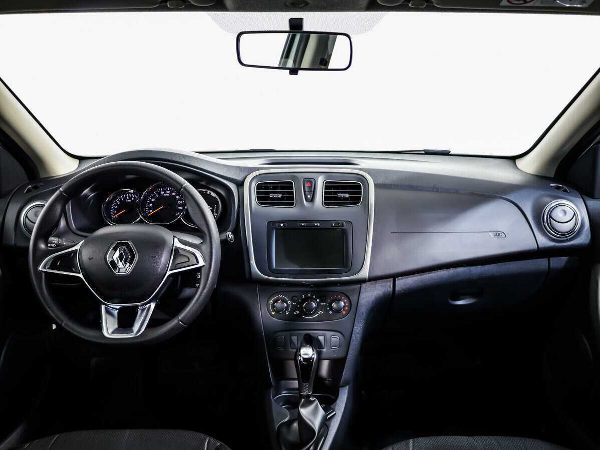 Renault Logan с пробегом — 2019 год. Фото: #8