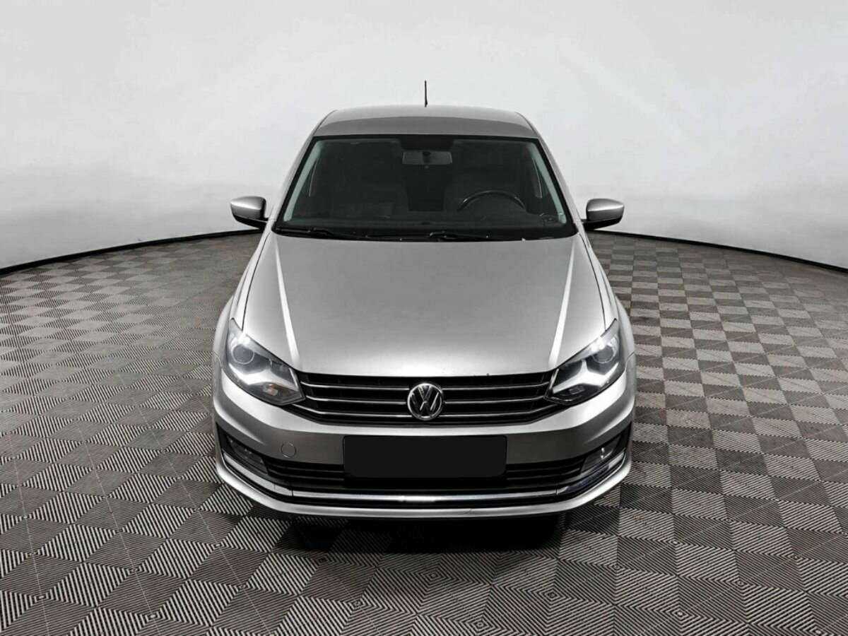 Volkswagen Polo с пробегом — 2017 год. Фото: #1