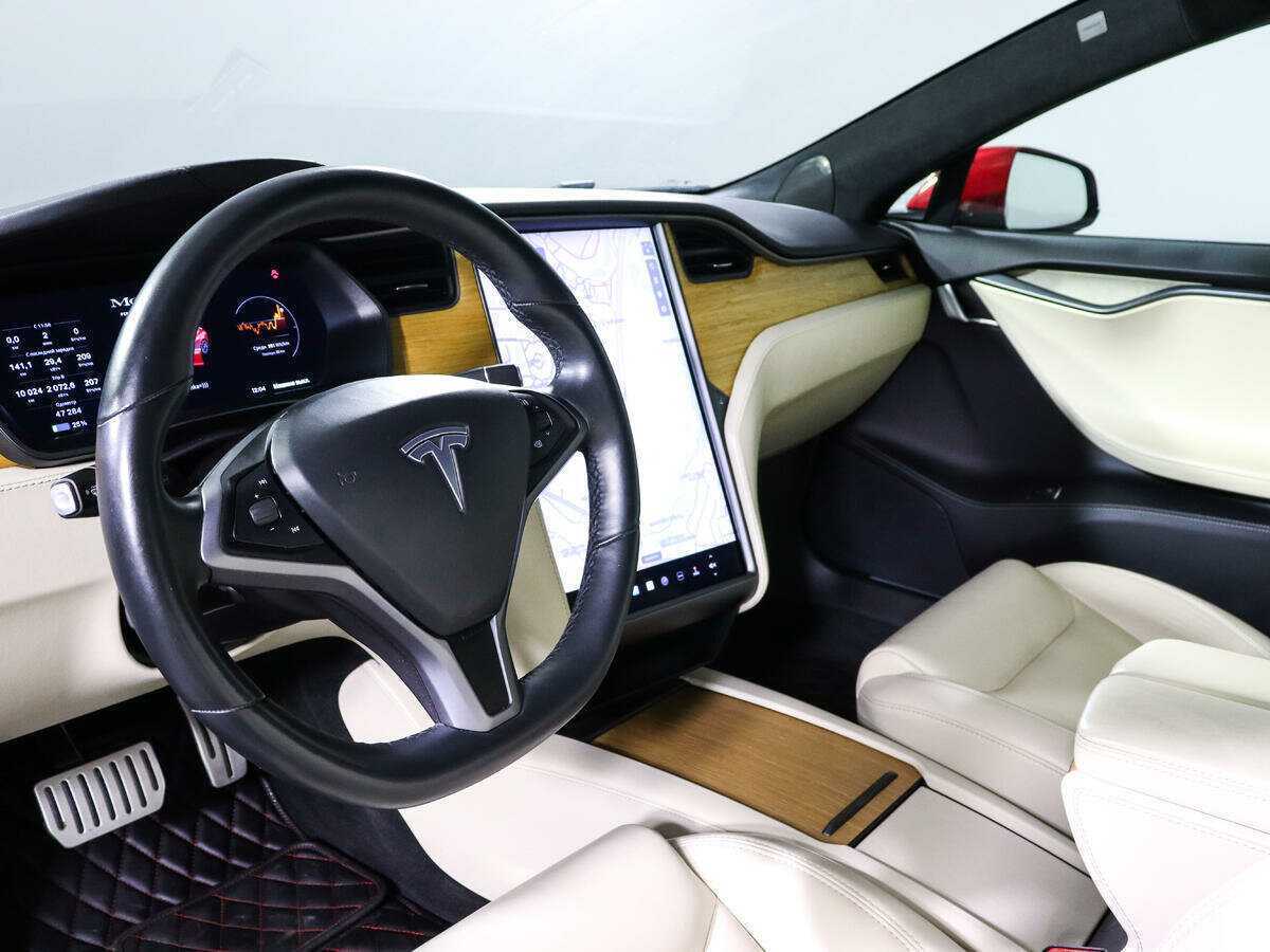 Tesla Model S с пробегом — 2020 год. Фото: #11