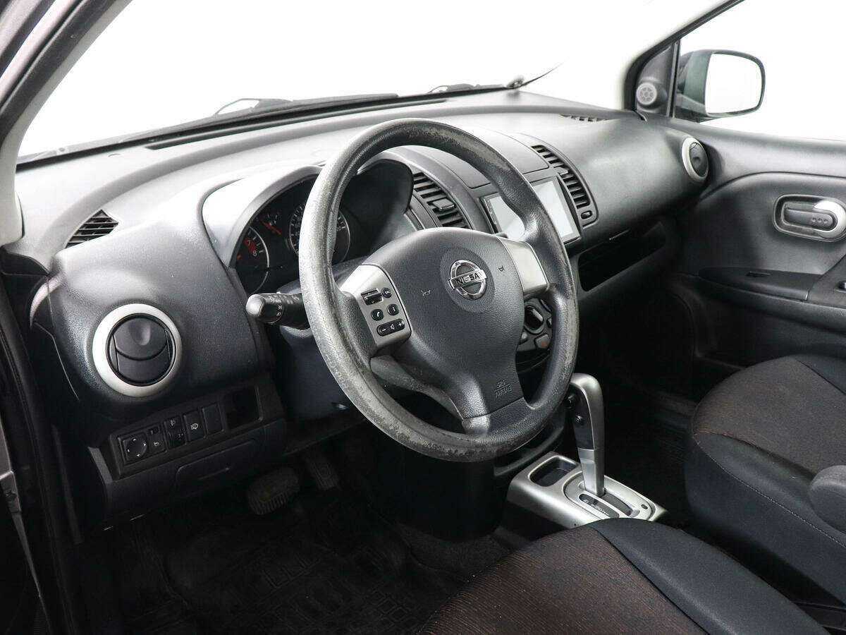 Nissan Note с пробегом — 2011 год. Фото: #6