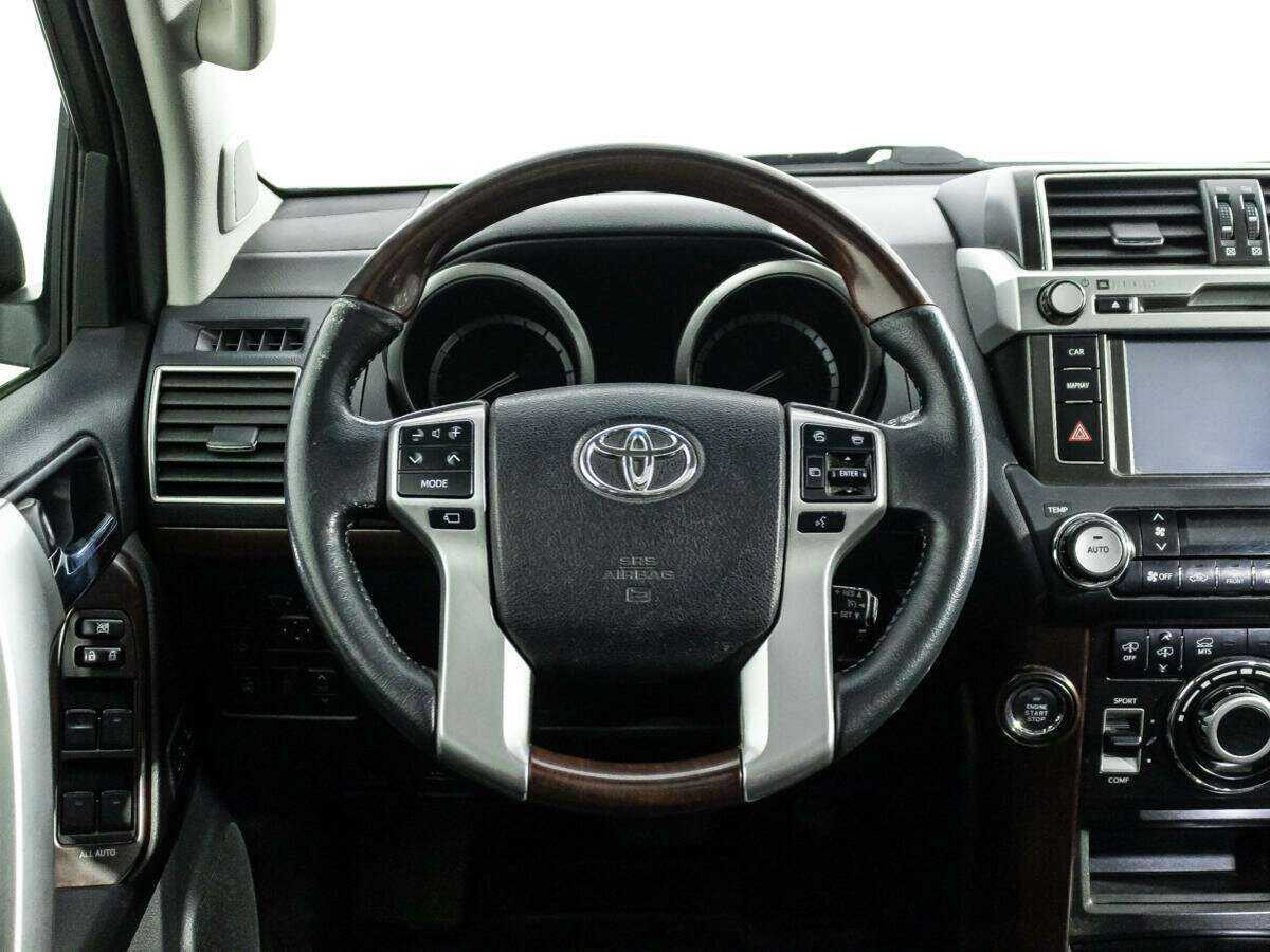 Toyota Land Cruiser Prado с пробегом — 2016 год. Фото: #21