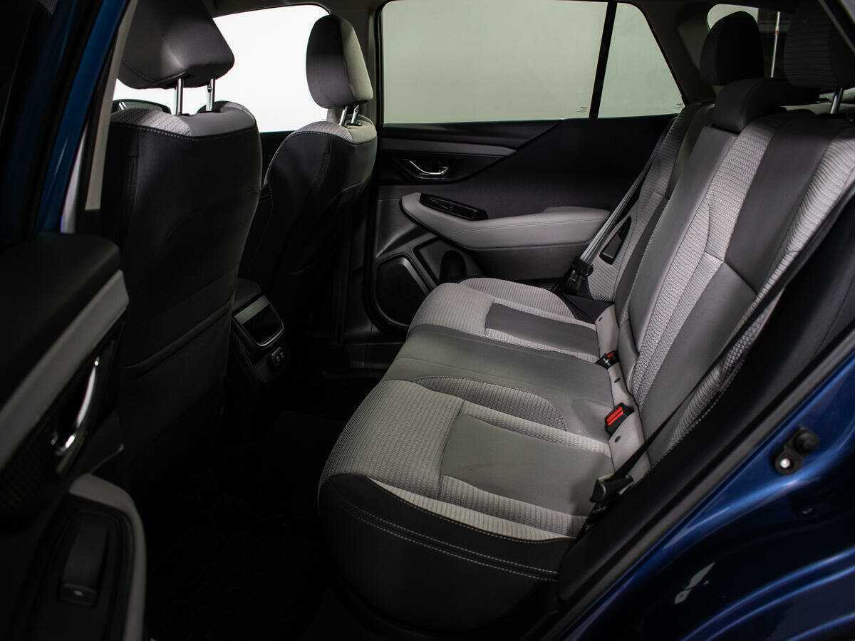 Subaru Outback с пробегом — 2019 год. Фото: #9