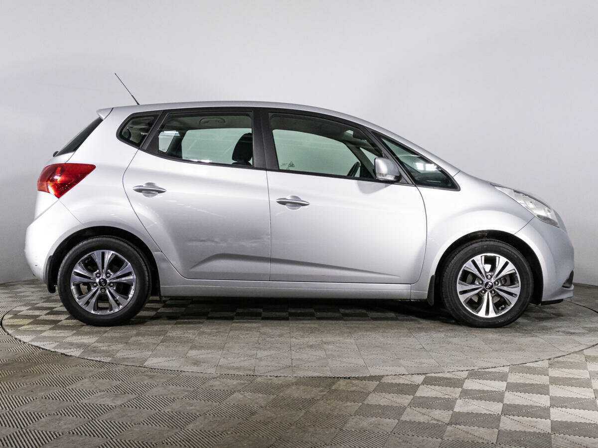 Kia Venga с пробегом — 2015 год. Фото: #3