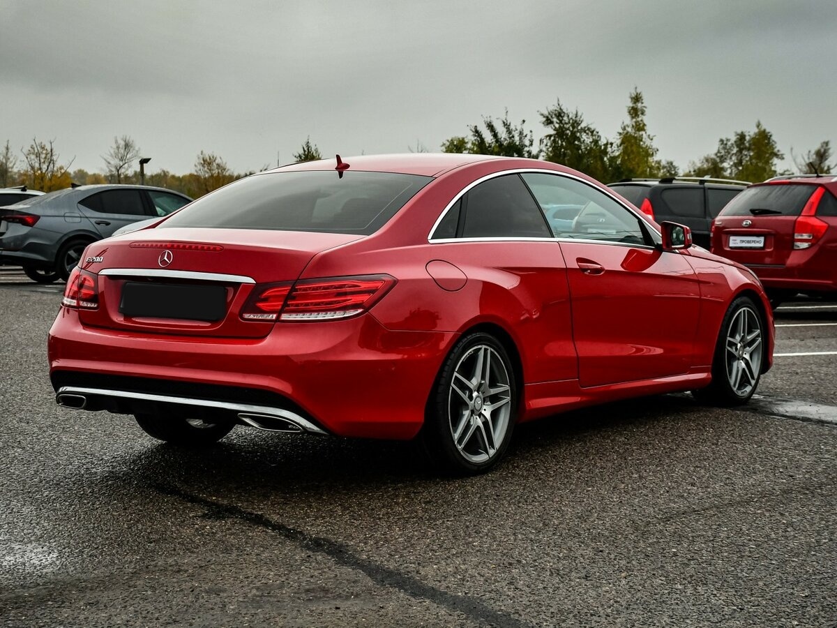 Mercedes-Benz E-Класс с пробегом — 2015 год. Фото: #4
