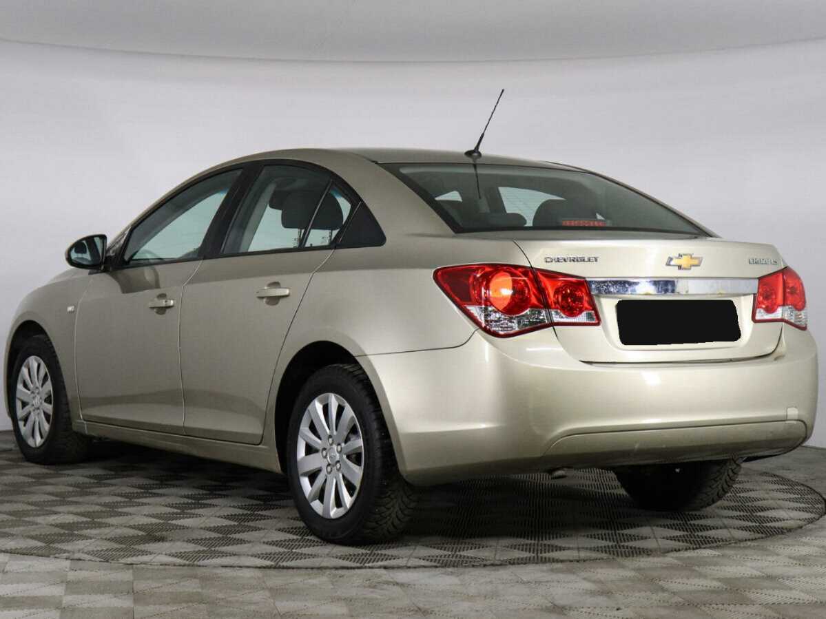 Chevrolet Cruze с пробегом — 2011 год. Фото: #6