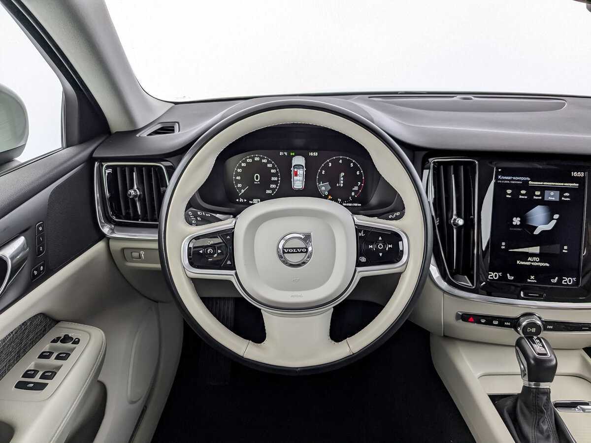 Volvo V60 Cross Country с пробегом — 2021 год. Фото: #21