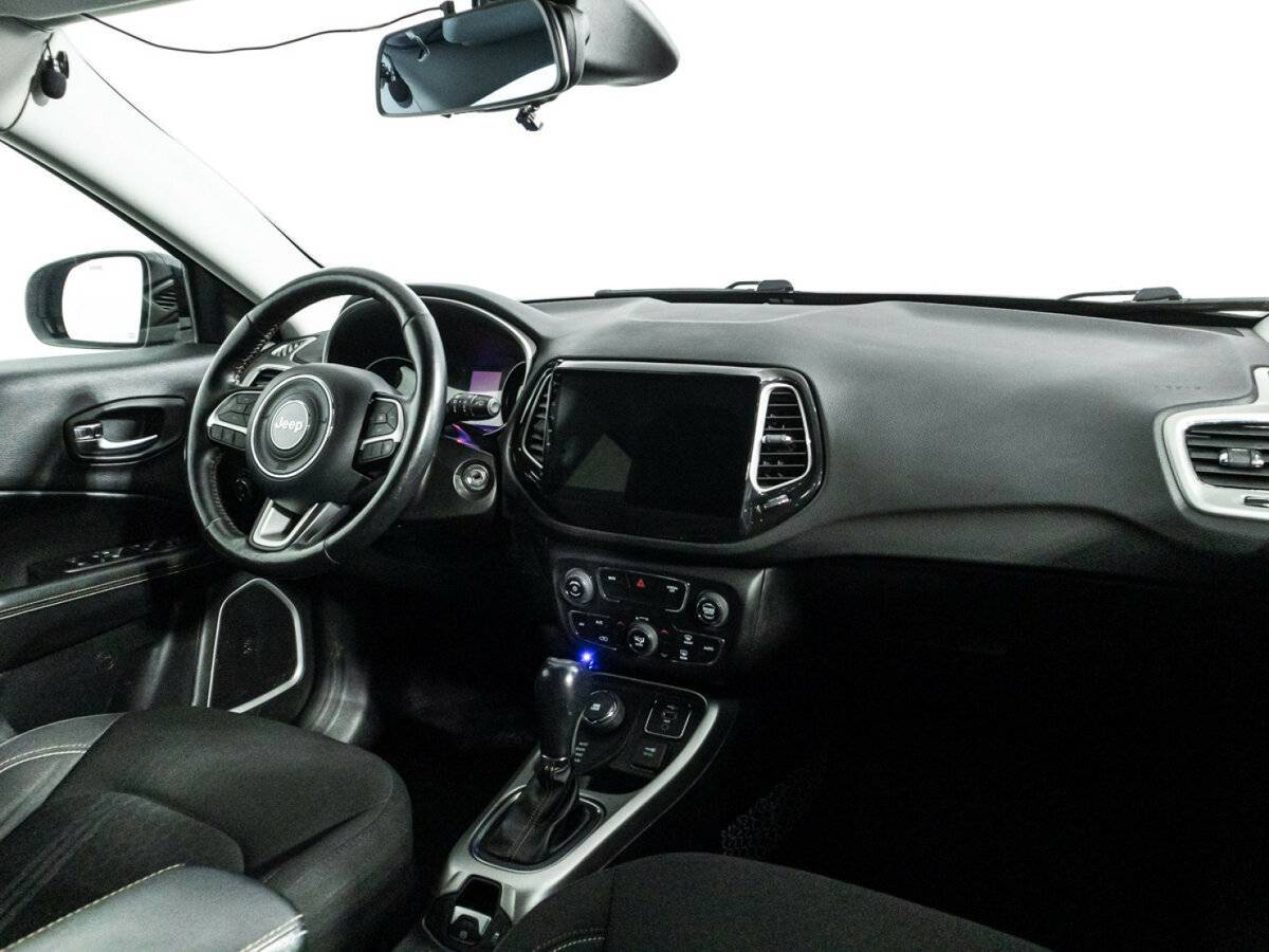 Jeep Compass с пробегом — 2018 год. Фото: #8