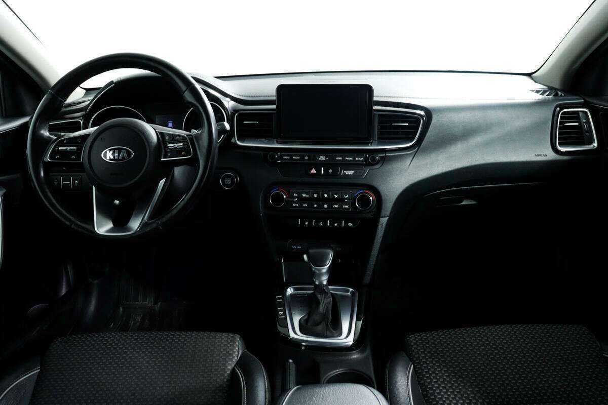 Kia Ceed с пробегом — 2019 год. Фото: #10