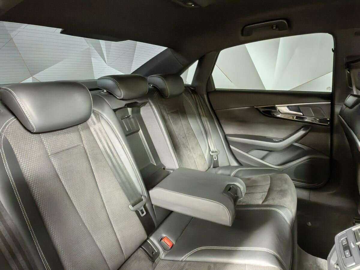 Audi A4 с пробегом — 2016 год. Фото: #12