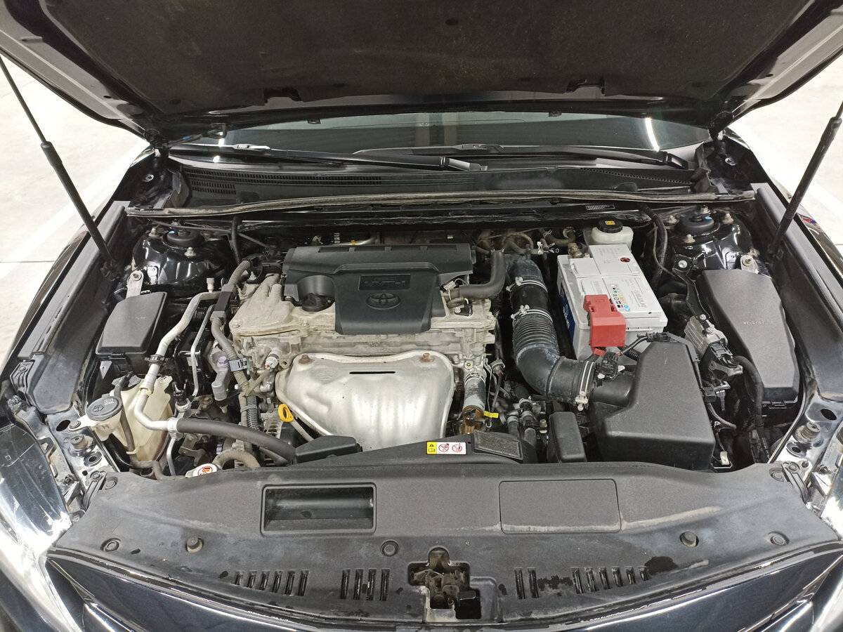 Toyota Camry с пробегом — 2019 год. Фото: #8