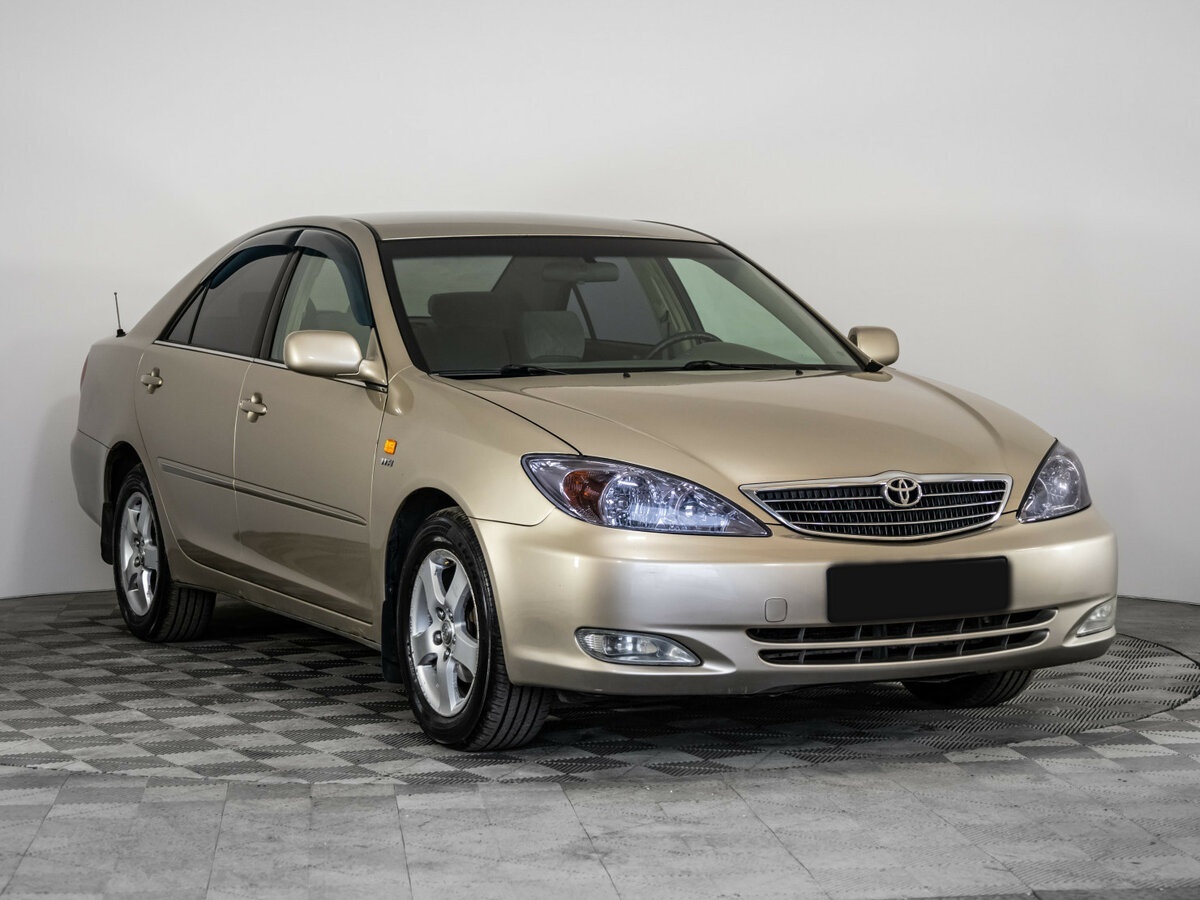 Toyota Camry с пробегом — 2003 год. Фото: #2