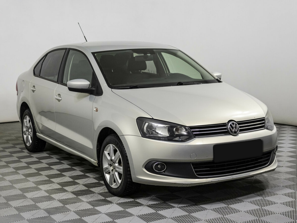 Volkswagen Polo с пробегом — 2011 год. Фото: #2