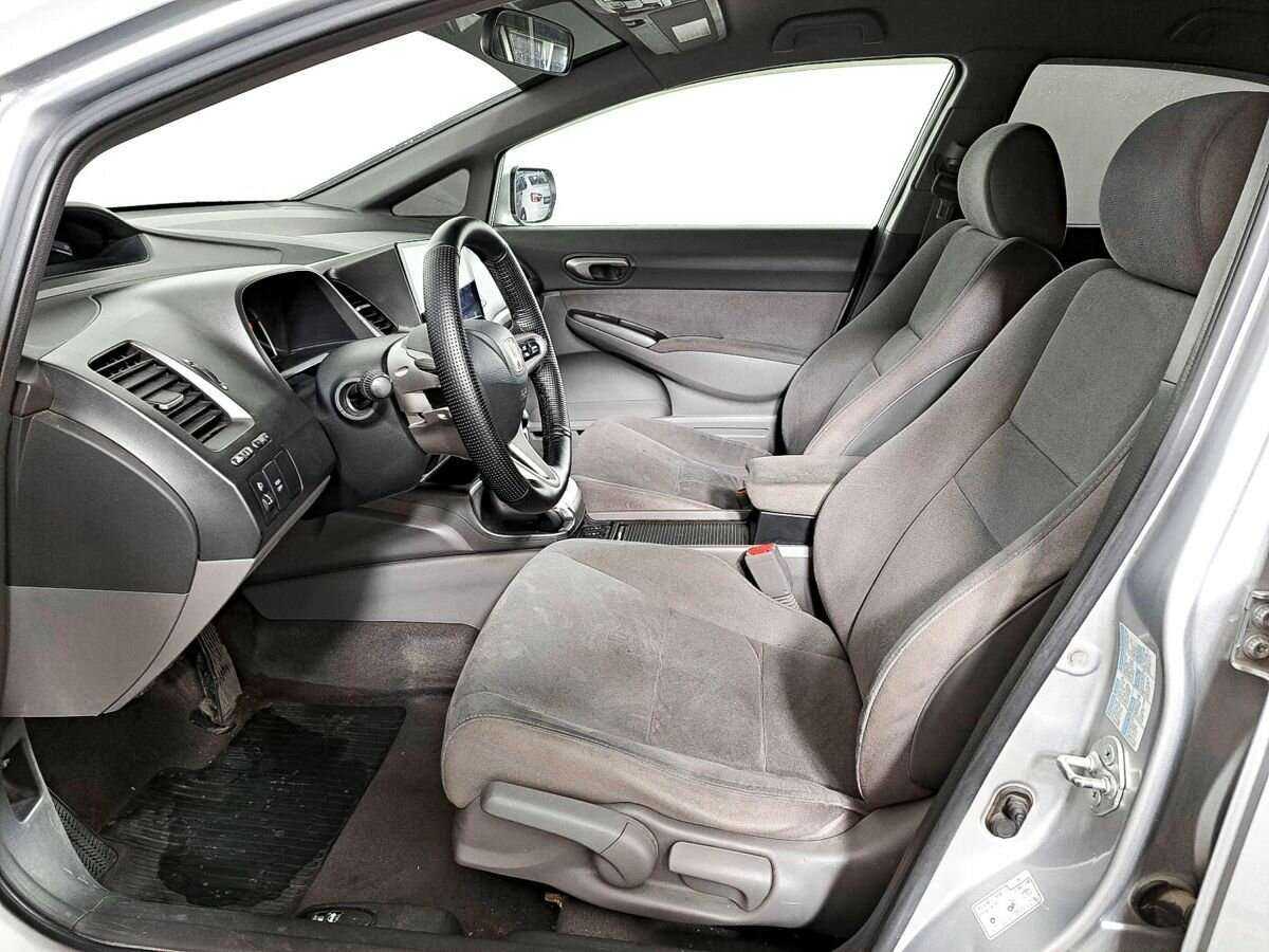 Honda Civic с пробегом — 2008 год. Фото: #13