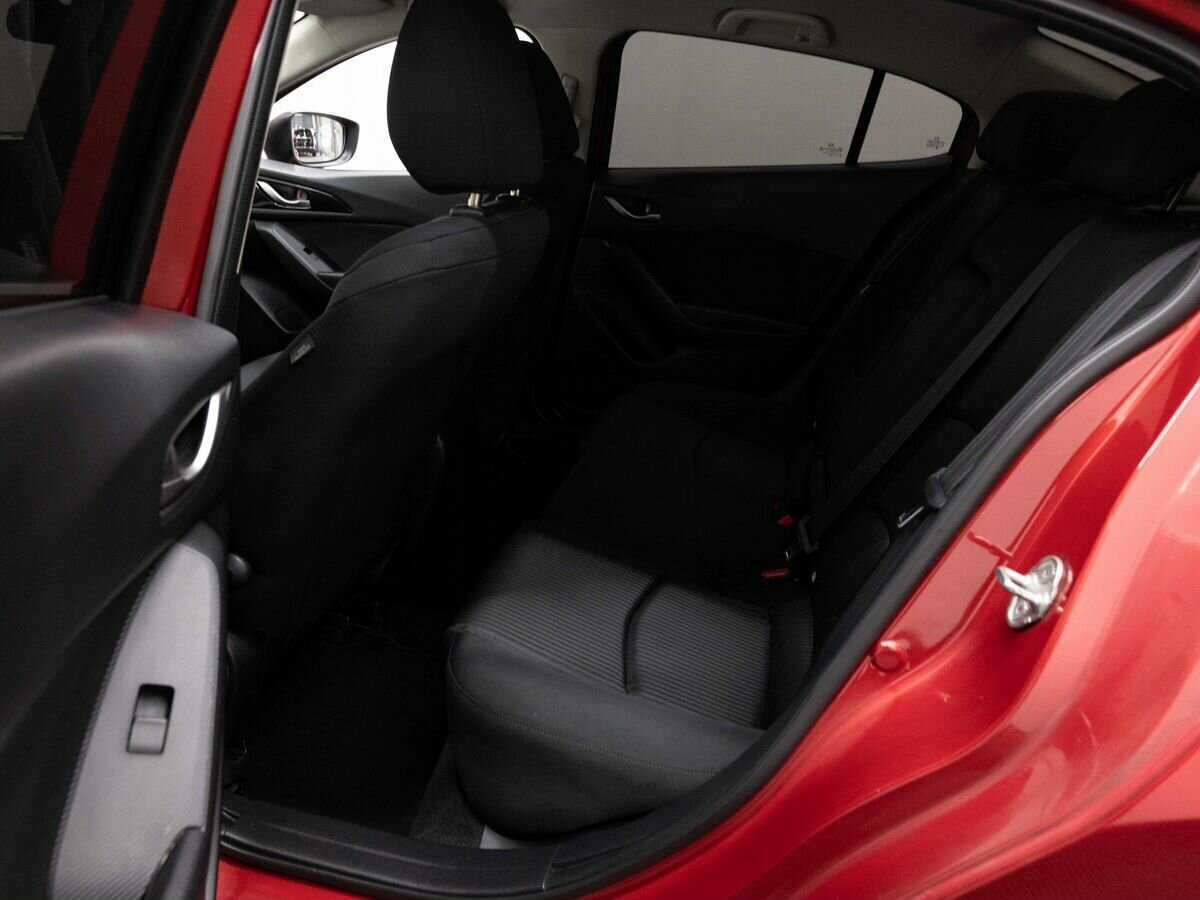 Mazda 3 с пробегом — 2014 год. Фото: #8