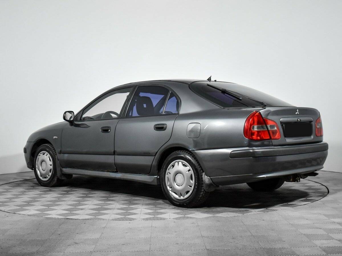 Mitsubishi Carisma с пробегом — 2003 год. Фото: #6