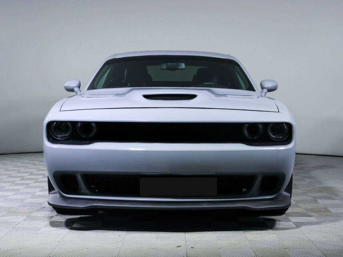 Dodge Challenger с пробегом — 2021 год. Фото: #1