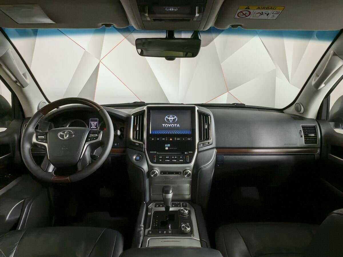 Toyota Land Cruiser с пробегом — 2015 год. Фото: #9