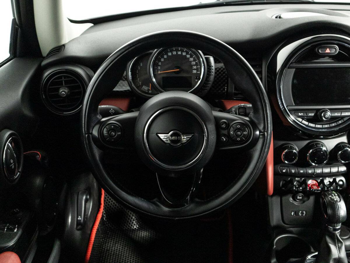 Mini Hatch с пробегом — 2016 год. Фото: #19