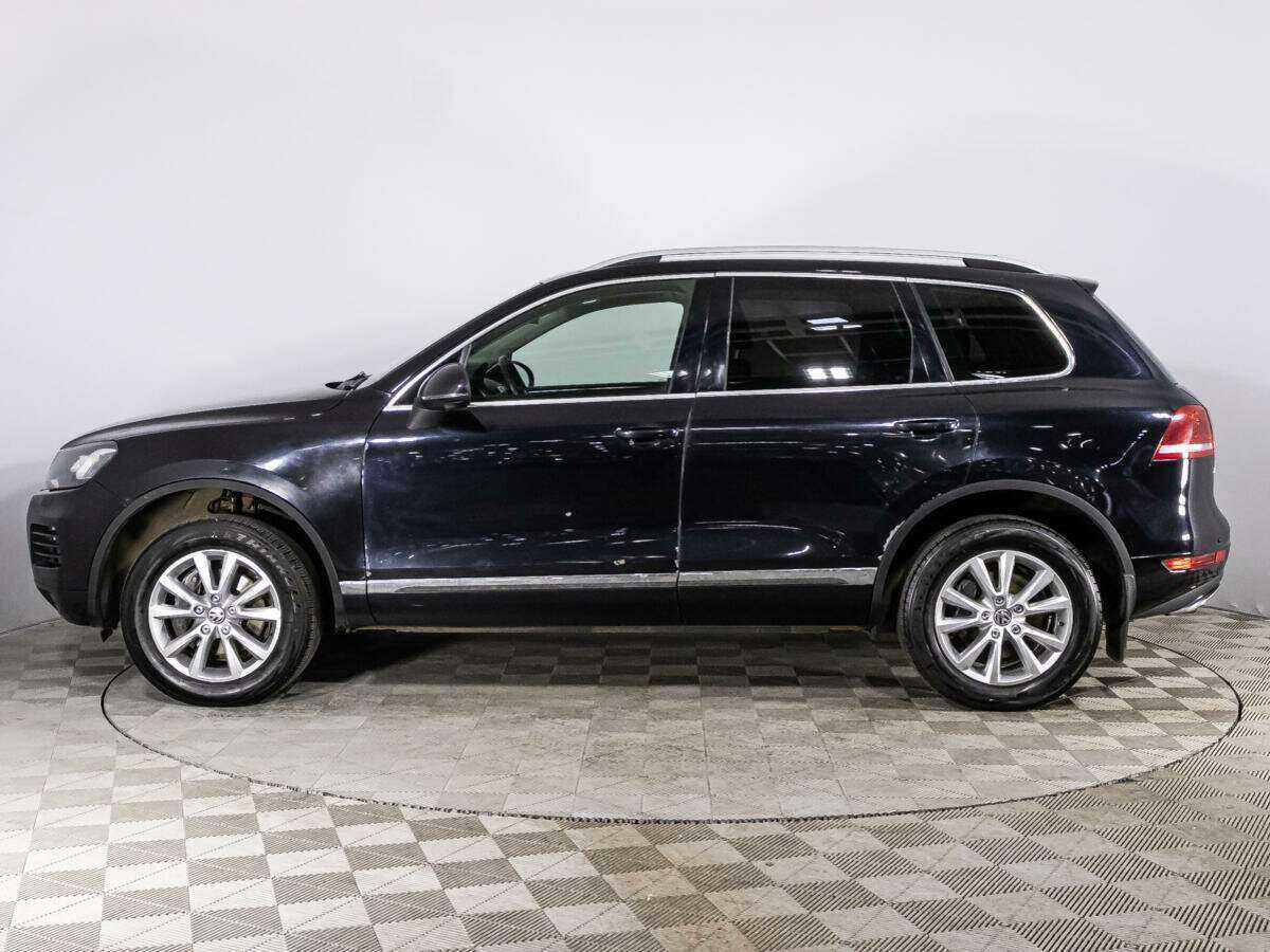 Volkswagen Touareg с пробегом — 2011 год. Фото: #7