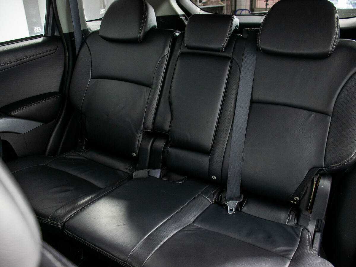 Mitsubishi Outlander с пробегом — 2010 год. Фото: #13