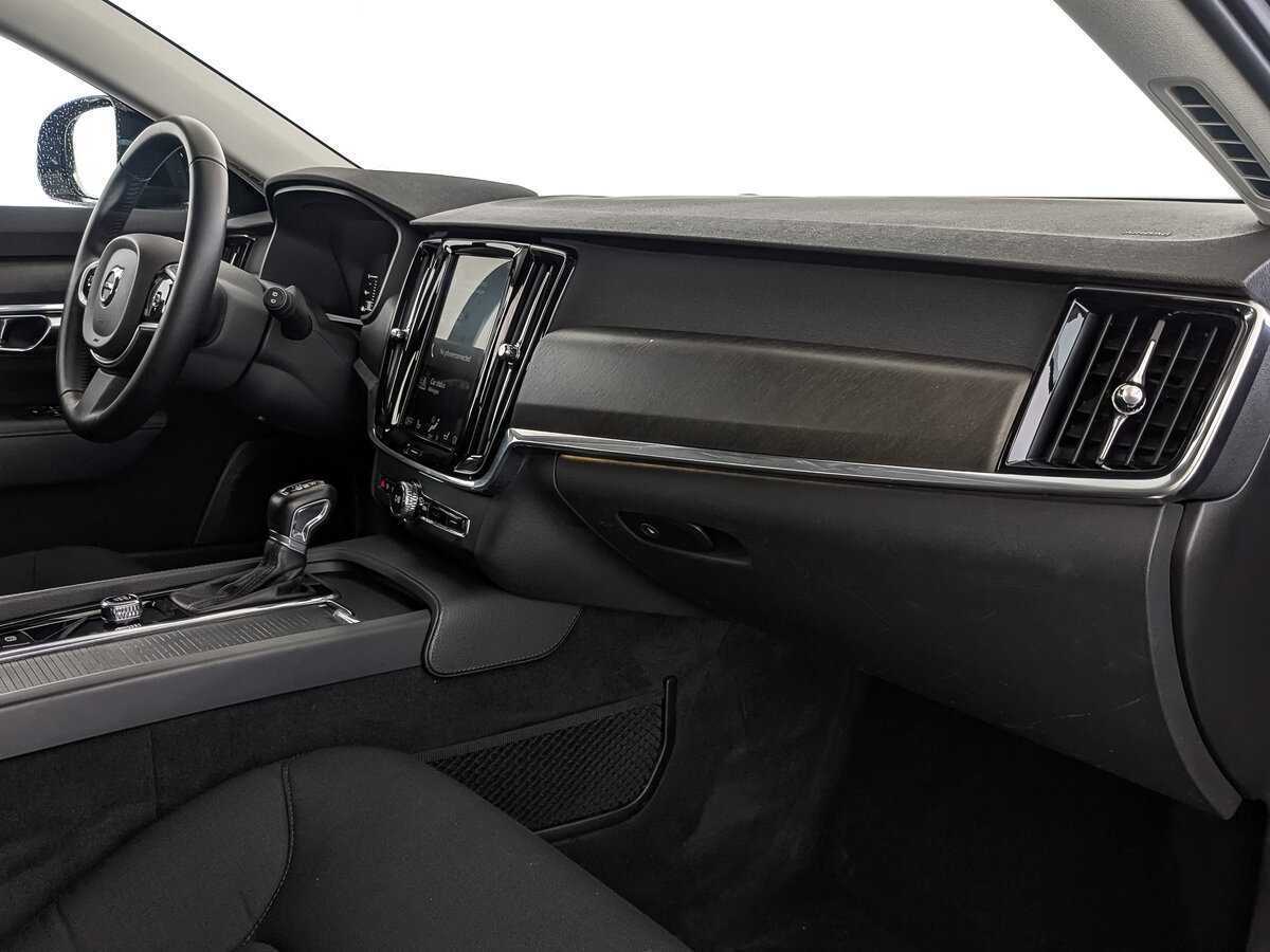 Volvo V90 Cross Country с пробегом — 2019 год. Фото: #10