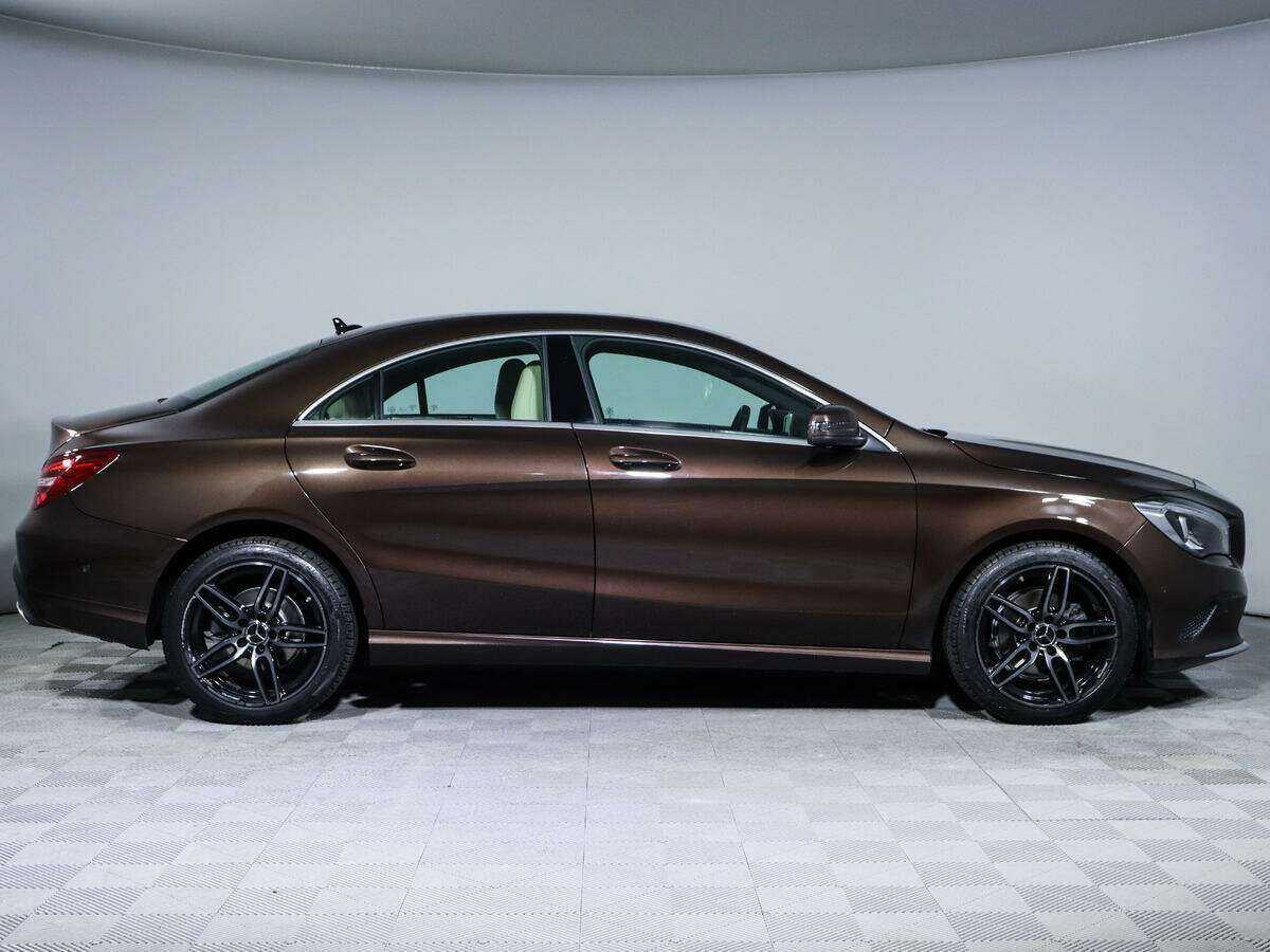 Mercedes-Benz CLA с пробегом — 2017 год. Фото: #3