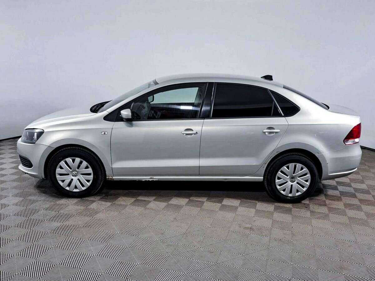 Volkswagen Polo с пробегом — 2012 год. Фото: #7