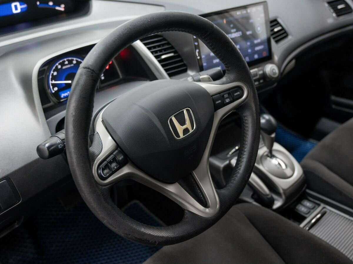 Honda Civic с пробегом — 2007 год. Фото: #15