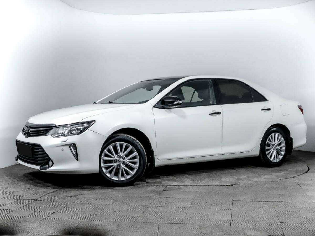 Toyota Camry с пробегом — 2015 год. Посмотреть фото