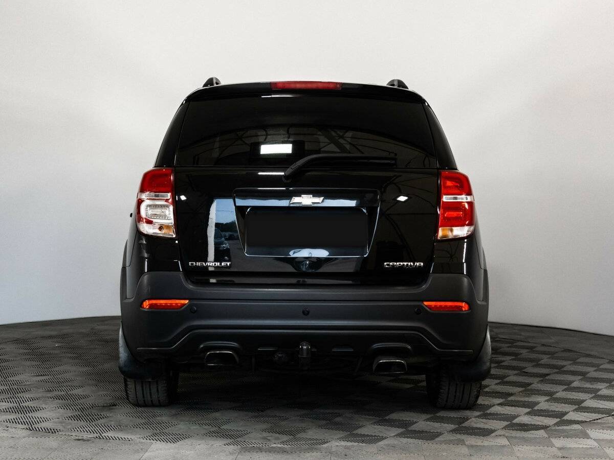 Chevrolet Captiva с пробегом — 2015 год. Фото: #4
