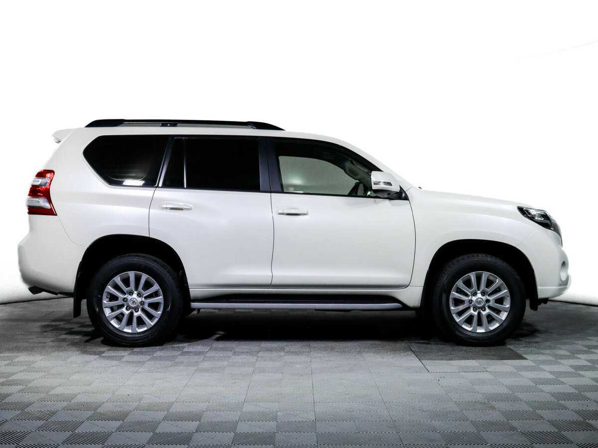 Toyota Land Cruiser Prado с пробегом — 2014 год. Фото: #3