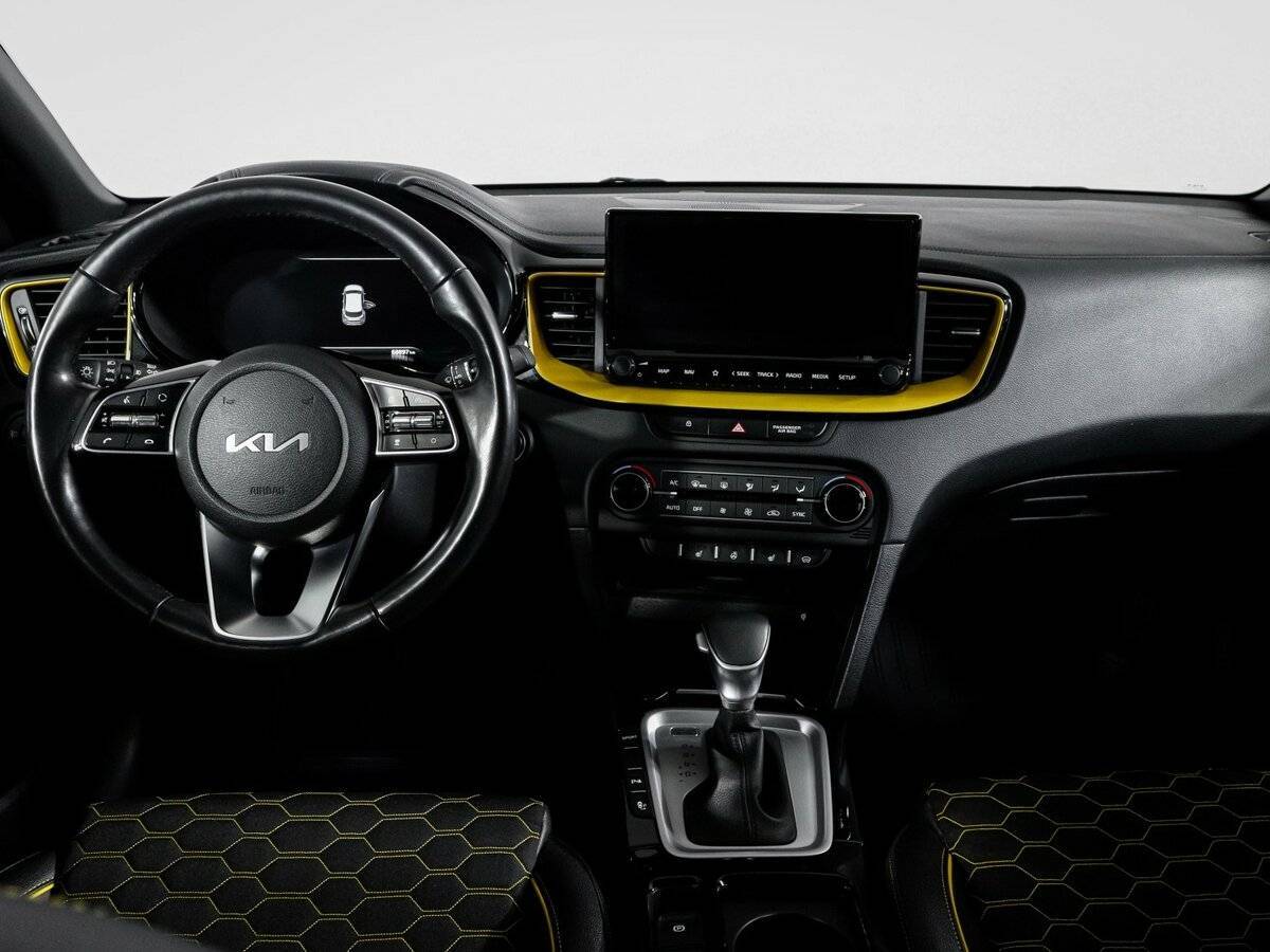 Kia XCeed с пробегом — 2021 год. Фото: #11